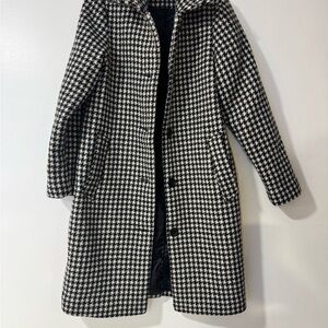 Elegant Women’s Abercrombie & Fitch Coat